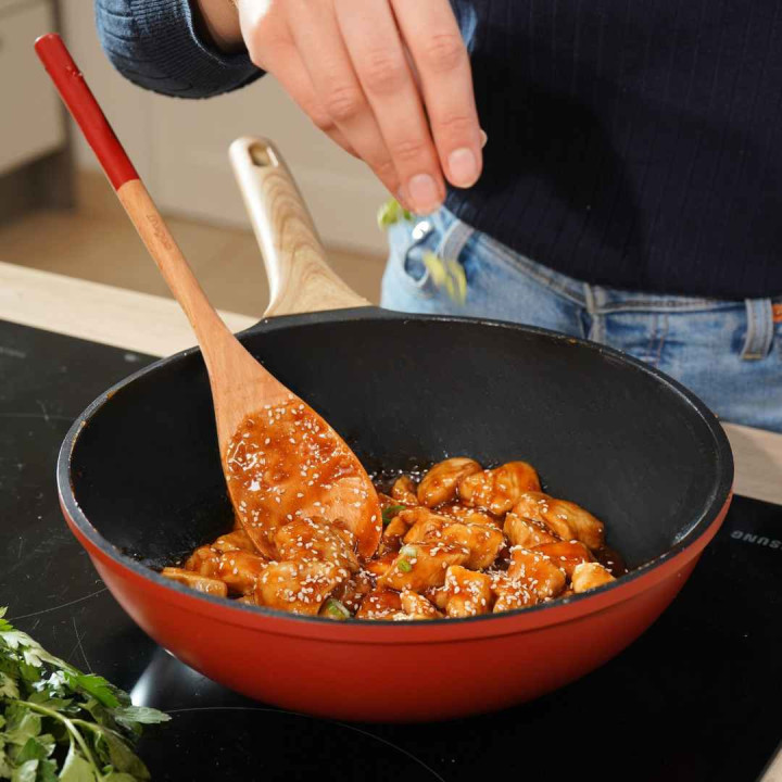 Der Unglaubliche 28 cm Wok COOKUT | Antihaftbeschichtet | Ohne PTFE