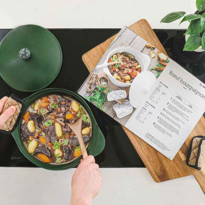 Livre de recettes traditionnelles pour l'Incroyable Cocotte | COOKUT